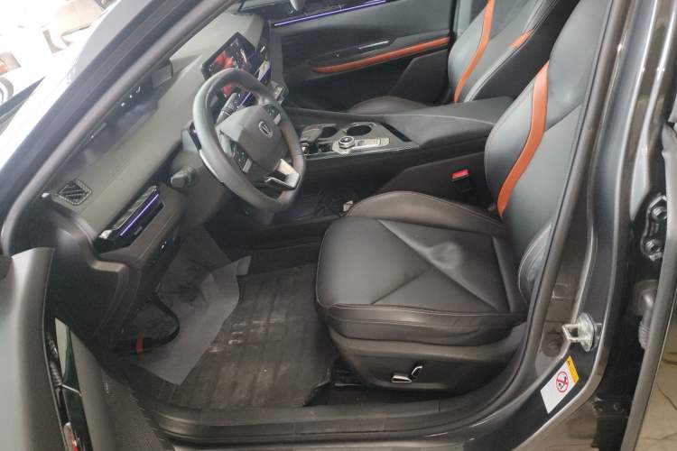 Used Changan UNI-V 2022 1.5T Sport Edition
