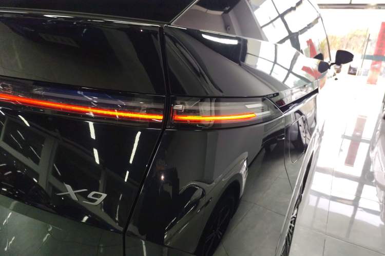 Used XPeng X9 2025 740 Ultra-Long Range Max