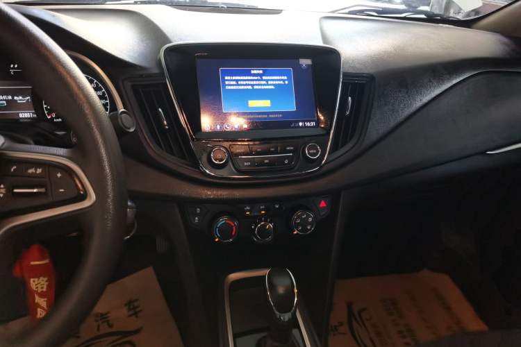 Used Chevrolet Monza 2019 Redline 320T Dual-Clutch Joyful Edition China VI Standard