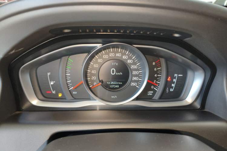 Used Volvo XC60 2017 T5 AWD Smart Upgrade Model
