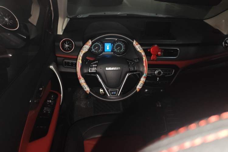 Used Haval H1 2016 Revised Version Blue Badge 1.5L AMT Luxury Edition
