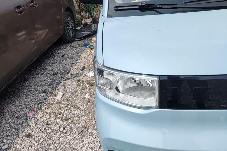 Used Wuling Hongguang MINIEV 2020 Lite Version Lithium Iron Phosphate Right Front Headlight