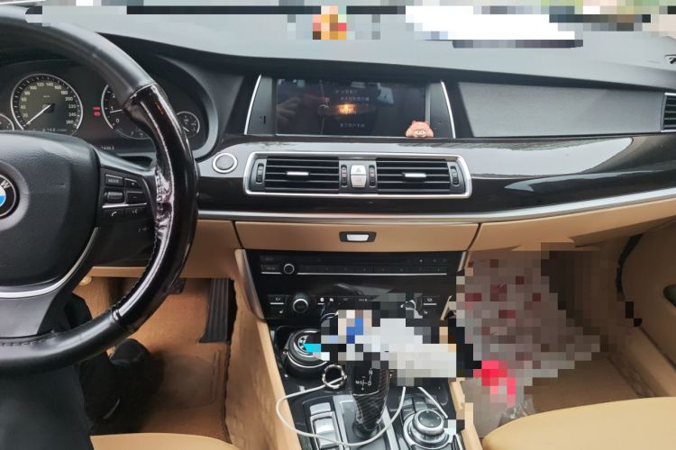 Used BMW 5 Series GT 2010 535i Leading Model Audio And AC Panel