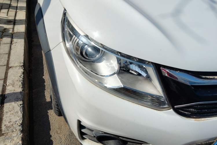 Used FORTHING Joyear XV 2016 1.6L CVT Luxury Model
