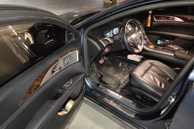 Used Lincoln MKZ 2018 2.0T Premium Edition