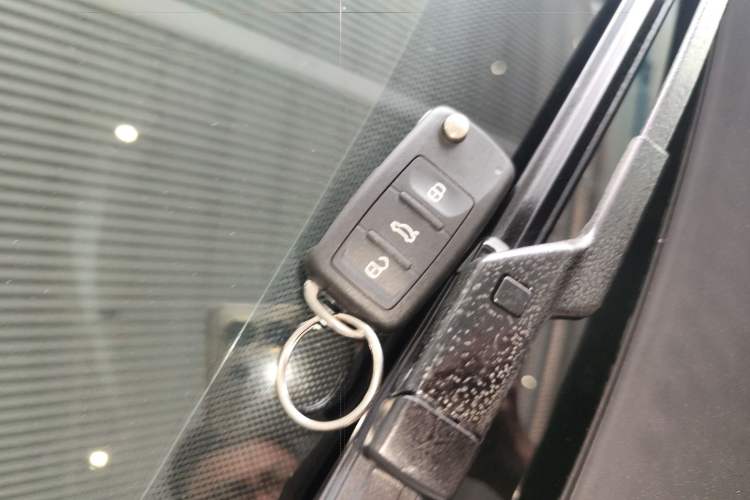 Used Volkswagen Tiguan 2015 2.0 TSI Automatic All-Wheel Drive Luxury Edition