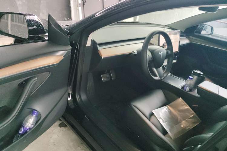 Used Tesla Model 3 2022 Rear-Wheel-Drive Version
