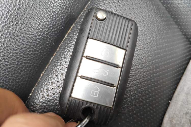 Used Roewe RX5 New Energy 2017 eRX5 50T Hybrid Connected Prestige Flagship Edition
