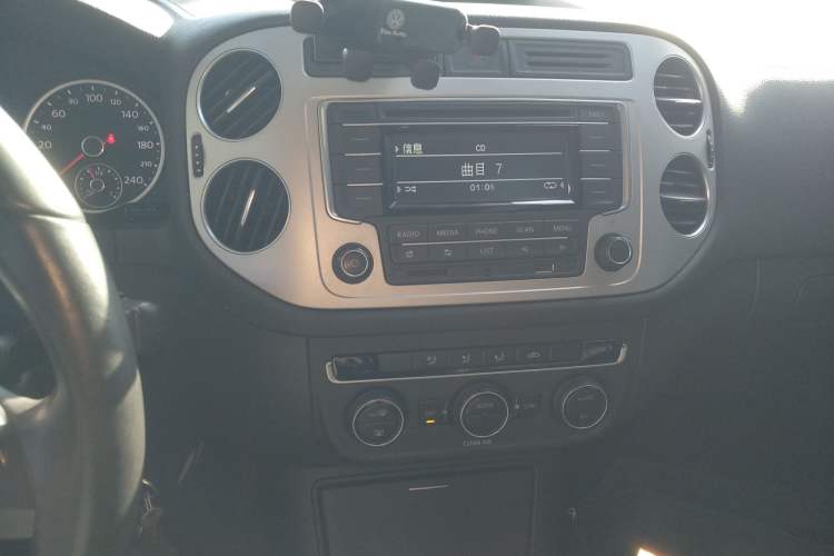 Used Volkswagen Tiguan L 2016 280TSI Automatic Two-Wheel Drive Silk Road Comfort Edition