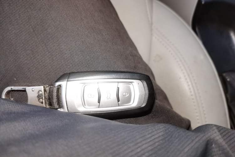 Used Geely Auto Emgrand 2016 Sedan 1.5L Manual Luxury Model Vehicle Key