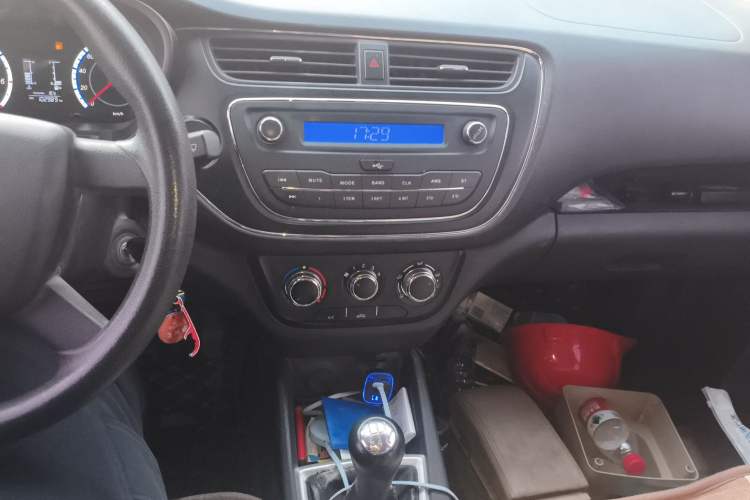 Used CHANGAN KAICHENG Ounuo S 2019 1.5L Ouno S Standard Model China VI JL473QG Audio And AC Panel