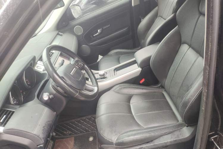 Used Land Rover Range Evoque 2018 240 PS SE DYNAMIC Smart Edition Left Front Seat