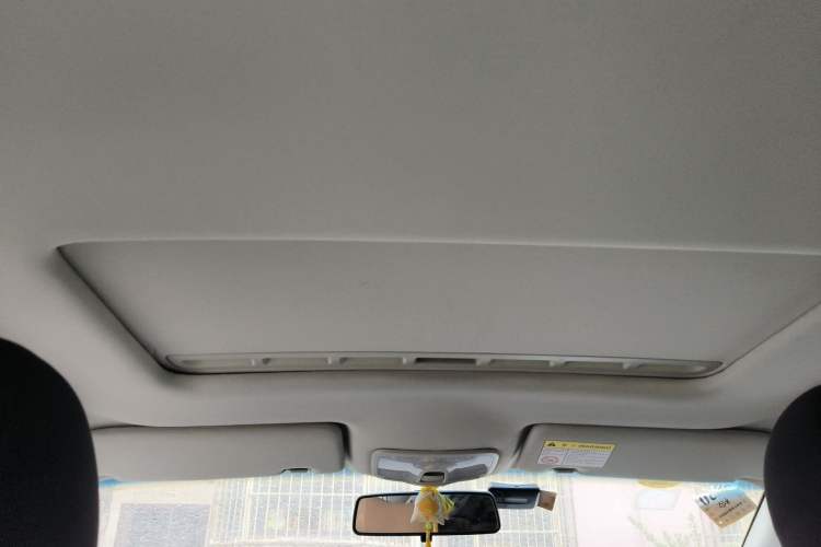 Used Roewe 350 2015 1.5L Automatic Luxury Sunroof Edition Headliner
