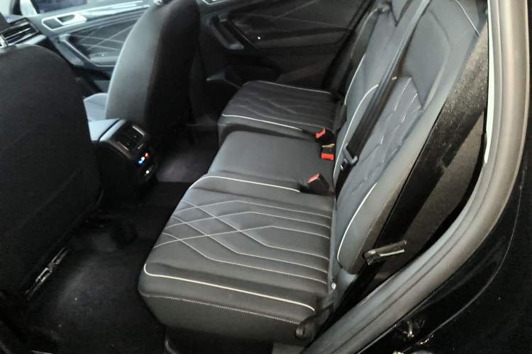 Used Volkswagen Tiguan L 2022 330TSI Automatic Two-Wheel Drive Smart Edition
