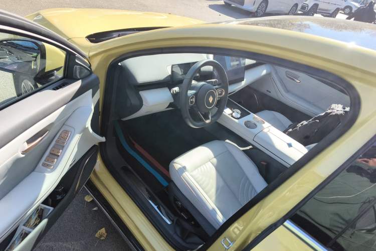 Used Baojun Enjoy 2025 Plug-in Hybrid 140km Luxury Edition