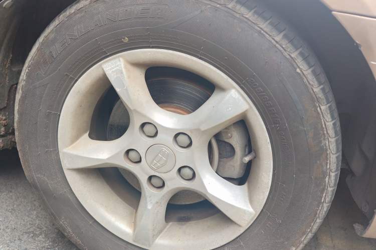 Used Geely Auto Classic Emgrand 2012 Sedan 1.5L Manual Comfort Model Right Front Wheel Hub