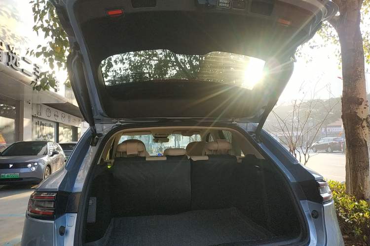 Used Hima AITO M5 2024 Extended-Range Max Rear-Wheel Drive Advanced Intelligent Driving Version
