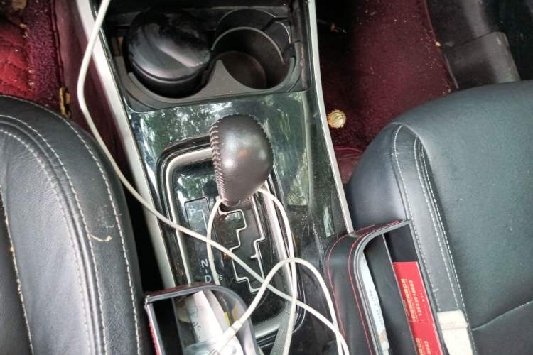 Used Mitsubishi Outlander 2019 2.0L Two-Wheel Drive Comfort Edition 7 Seats China V Emission Standard