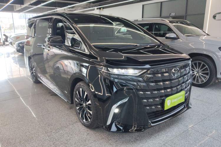 Used Toyota Alphard 2024 Dual-Engine 2.5L Deluxe Edition
