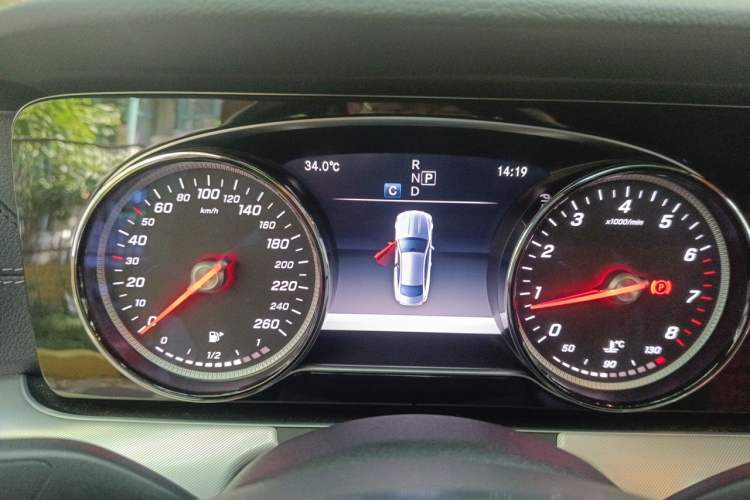 Mercedes-Benz E-Class 2017 E 200 Coupe usado