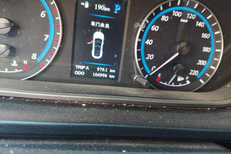 Used Haima M6 2017 1.5T CVT Luxury Model Odometer Close Up