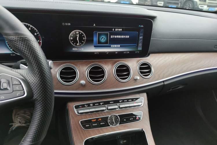 Used Mercedes-Benz E-Class 2018 Facelift E 300 L Luxury Edition
