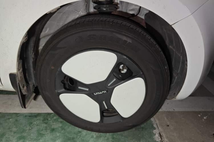 Used CHANGAN Lumin 2024 130km Qingyue Version Right Front Wheel Hub