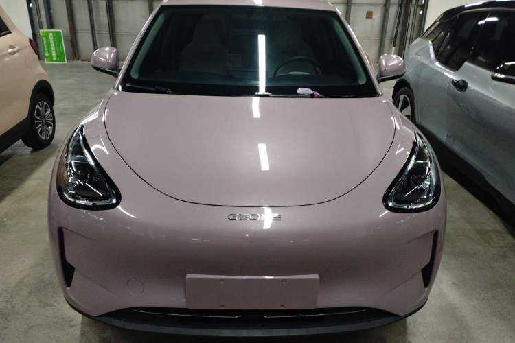 Used Geely Galaxy Geome 2025 410 km Free Version Front