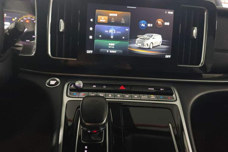 Used GAC Trumpchi M8 2023 Lingxiu Series 390T Deluxe Edition Audio And AC Panel