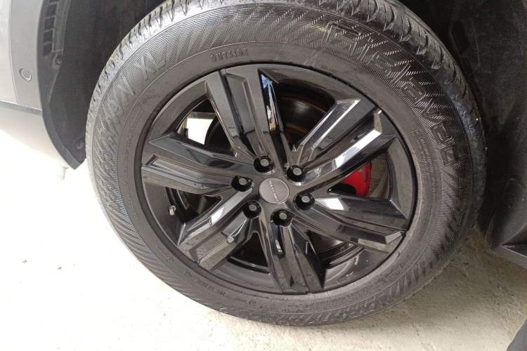 Used SAIC MAXUS D90 Pro 2020 2.0T Gasoline 4x4 Flagship Edition 6 Seats
