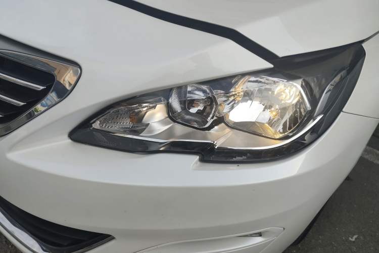 Used Peugeot 408 2016 1.6T Automatic Luxury Edition Left Front Headlight