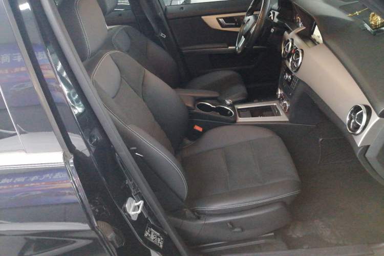 Used Mercedes-Benz GLK-Class 2015 GLK 300 4MATIC Fashion Edition Ultimate Version
