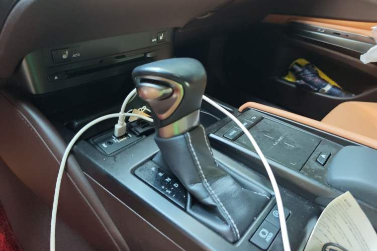 Used Lexus ES 2018 200 Excellence Edition China V Standard Gear Lever