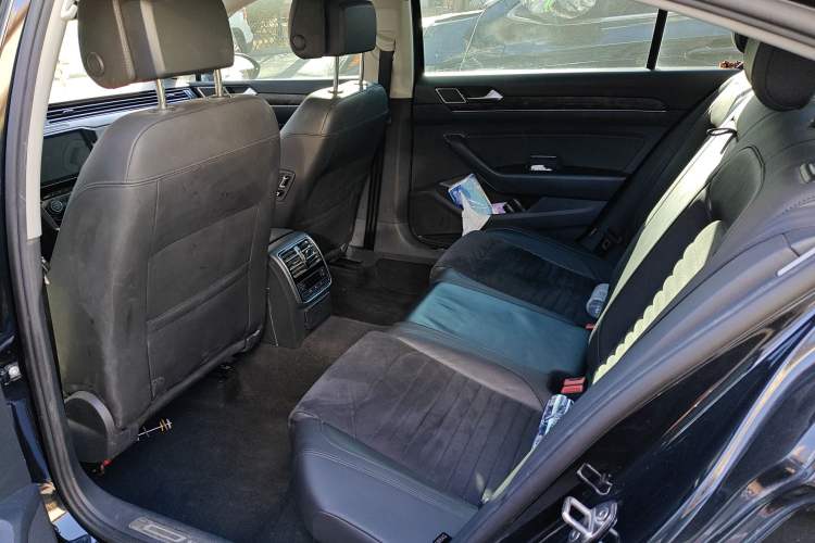 Used Volkswagen Magotan 2017 330TSI DSG Luxury Model
