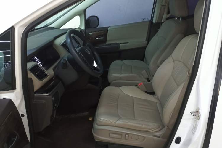 Used Honda Odyssey 2015 Revised 2.4L Luxury Edition
