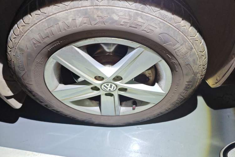 Used Volkswagen Bora 2014 1.6L Automatic Fashion Model
