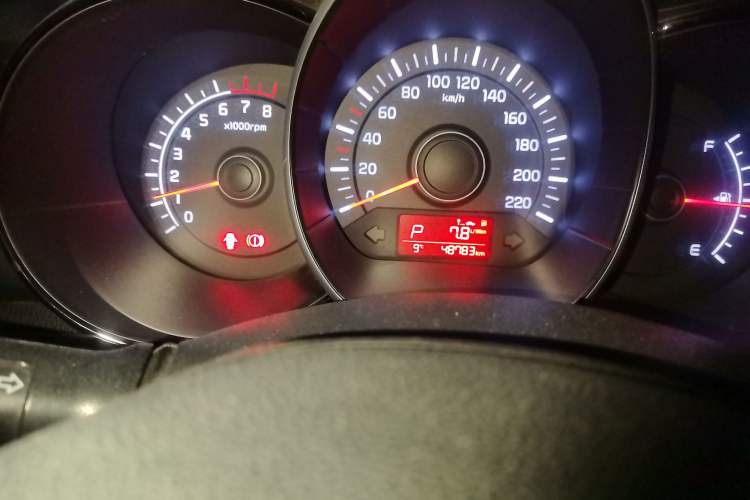 Used Kia K2 2015 Sedan 1.4L Automatic GLS
