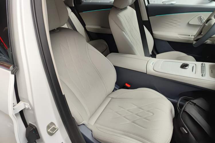 Used Chery Fengyun A8 2025 145 Luxury Edition Right Front Seat