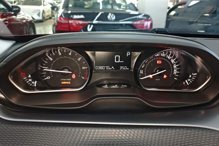 Used Peugeot 2008 2014 1.6L Automatic Fashion Edition
