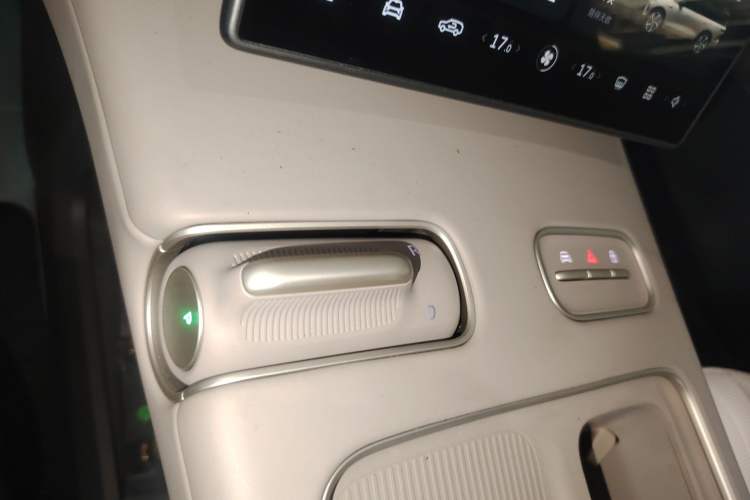 Used Nio ES8 2023 75 kWh Executive Edition