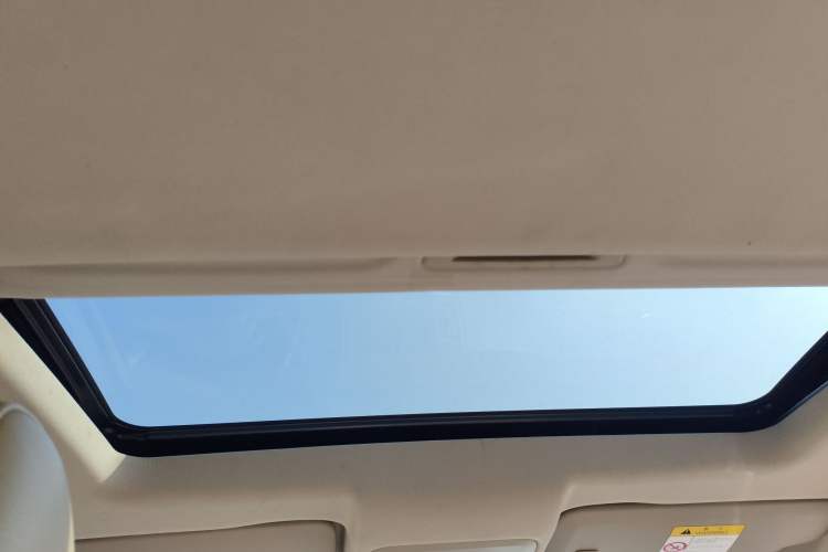 Used Chevrolet Cruze 2015 1.5L Classic SE AT Headliner