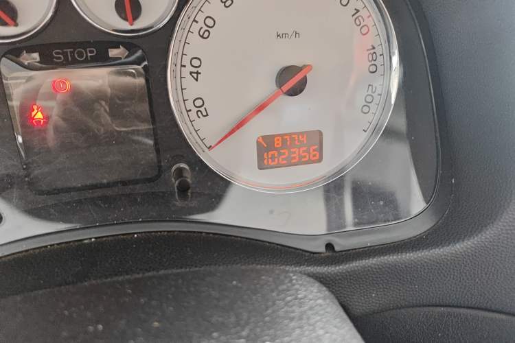 Used Peugeot 307 2010 Sedan 1.6L Manual Comfort Edition Odometer Close Up