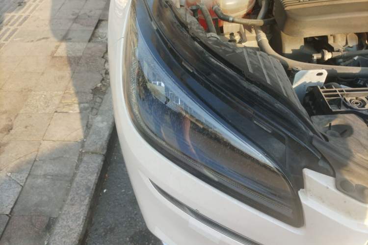 Used Lincoln Corsair 2020 2.0T Four-Wheel Drive Luxury Edition Right Front Headlight