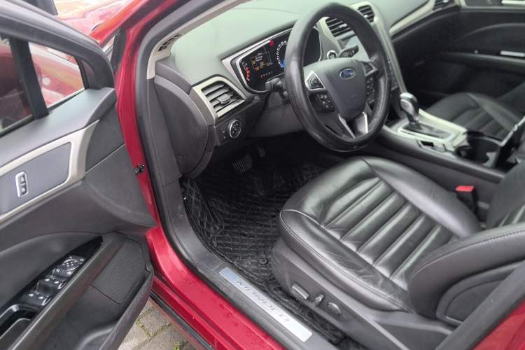 Used Ford Mondeo 2013 2.0L GTDi 200 Fashion Edition