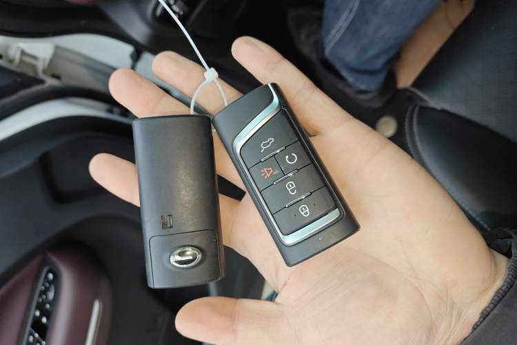 Used GAC Trumpchi M6 2021 PRO 270T Automatic Luxury Edition
