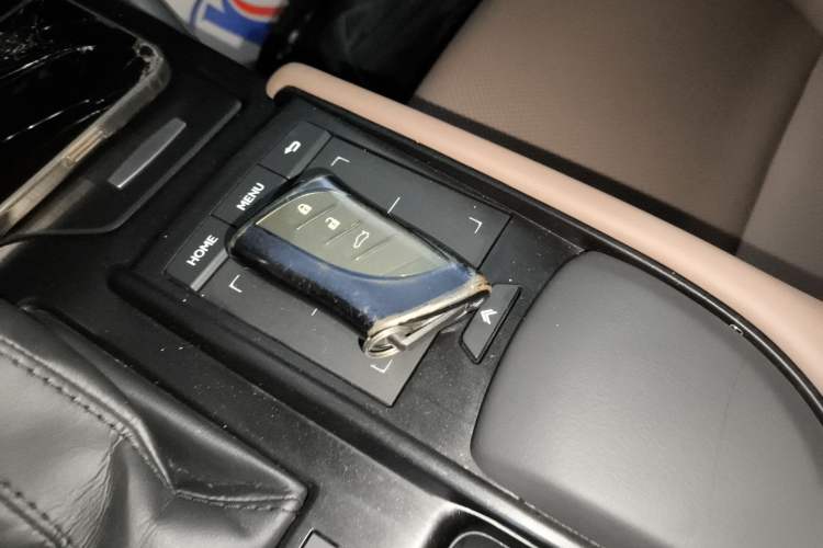 Used Lexus ES 2021 200 Excellence Edition Vehicle Key