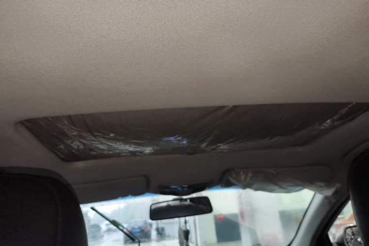 Used Roewe 350 2012 1.5L Automatic New Year Special Value Edition Headliner