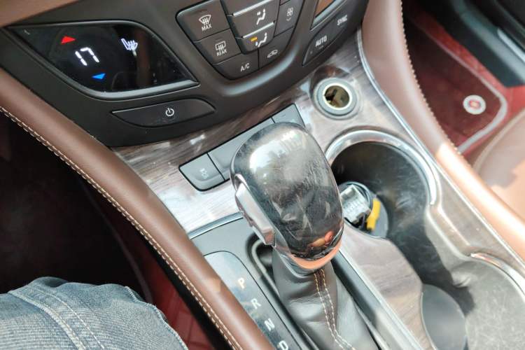 Used Buick Envision 2016 28T Four-Wheel Drive Elite Version