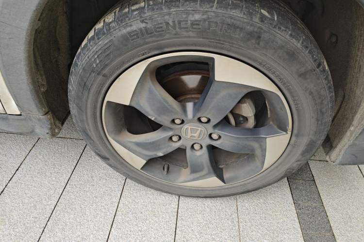 Used Honda Vezel 2017 1.8L CVT Front-Wheel Drive Pioneer Edition Right Front Wheel Hub