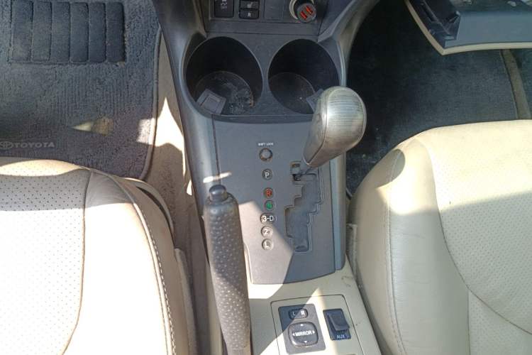 Used Toyota RAV4 2011 2.0L Automatic Luxury Edition
